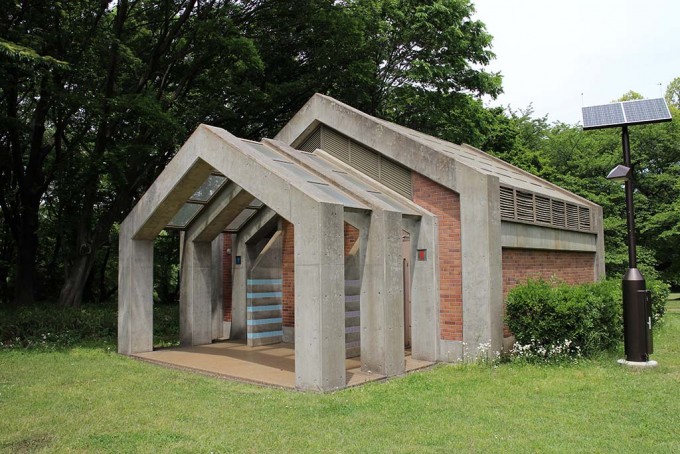 砧公園4号トイレ
