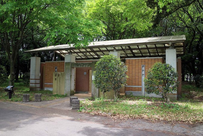 砧公園けやきのトイレ