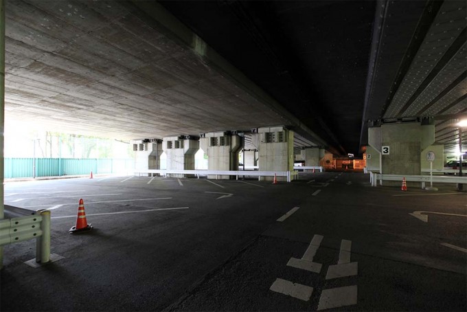 世田谷美術館　専用駐車場